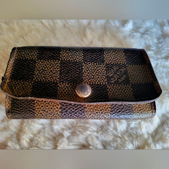 Louis Vuitton Accessories - Louis Vuitton Damier Ebene 4 key holder